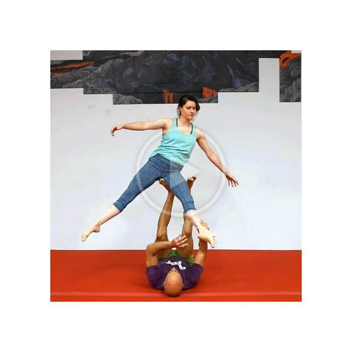 Acroyoga